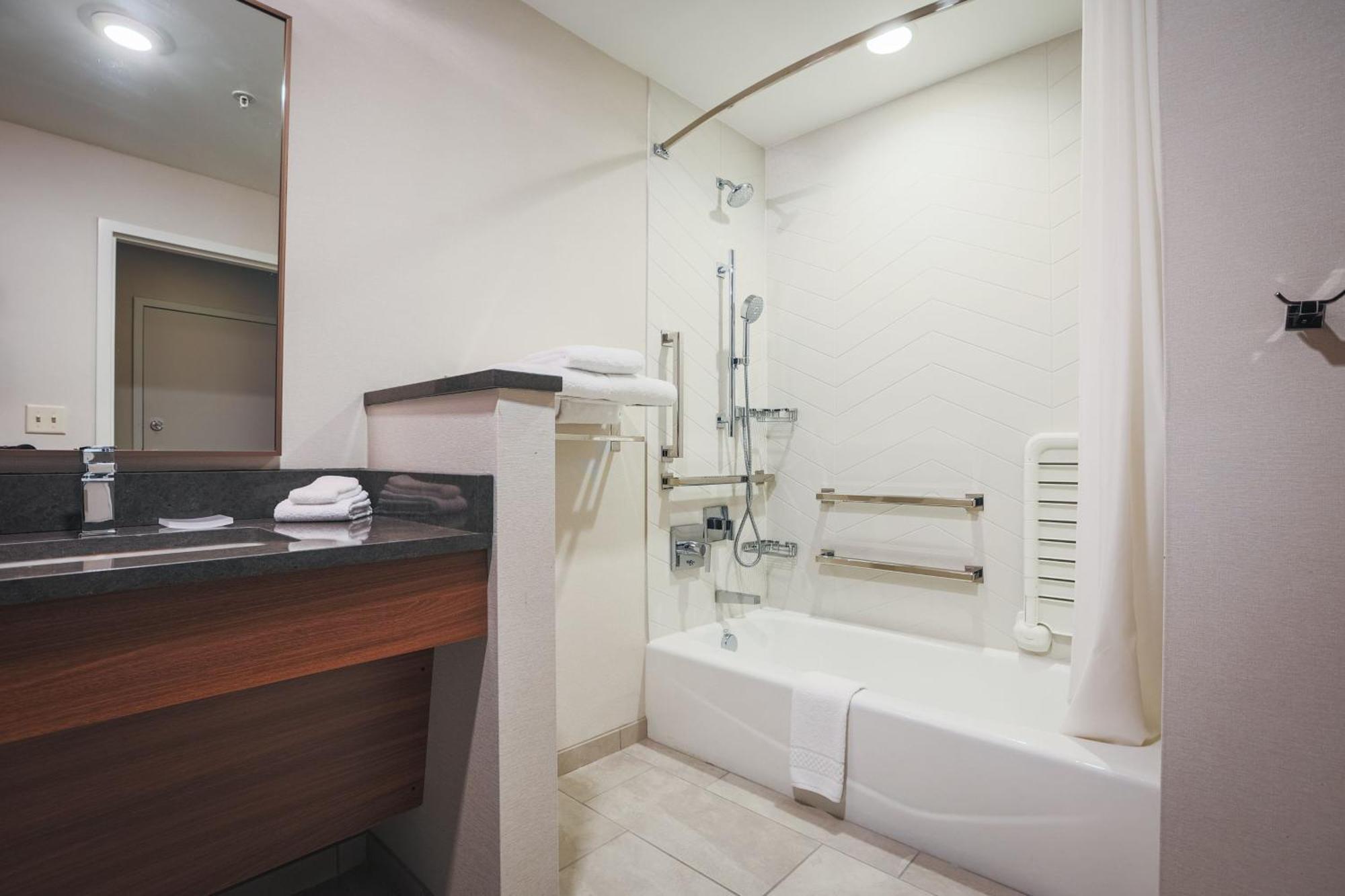 Fairfield Inn & Suites Marquette Ngoại thất bức ảnh