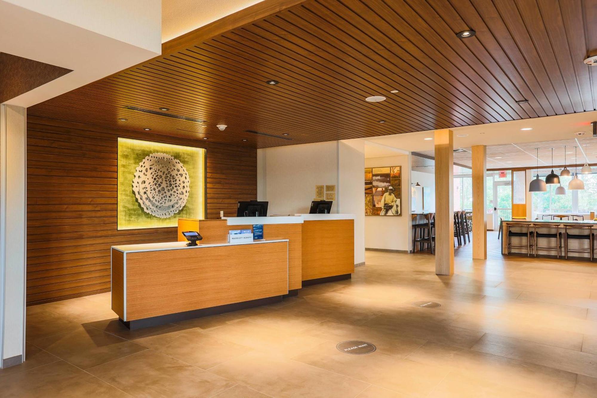 Fairfield Inn & Suites Marquette Ngoại thất bức ảnh