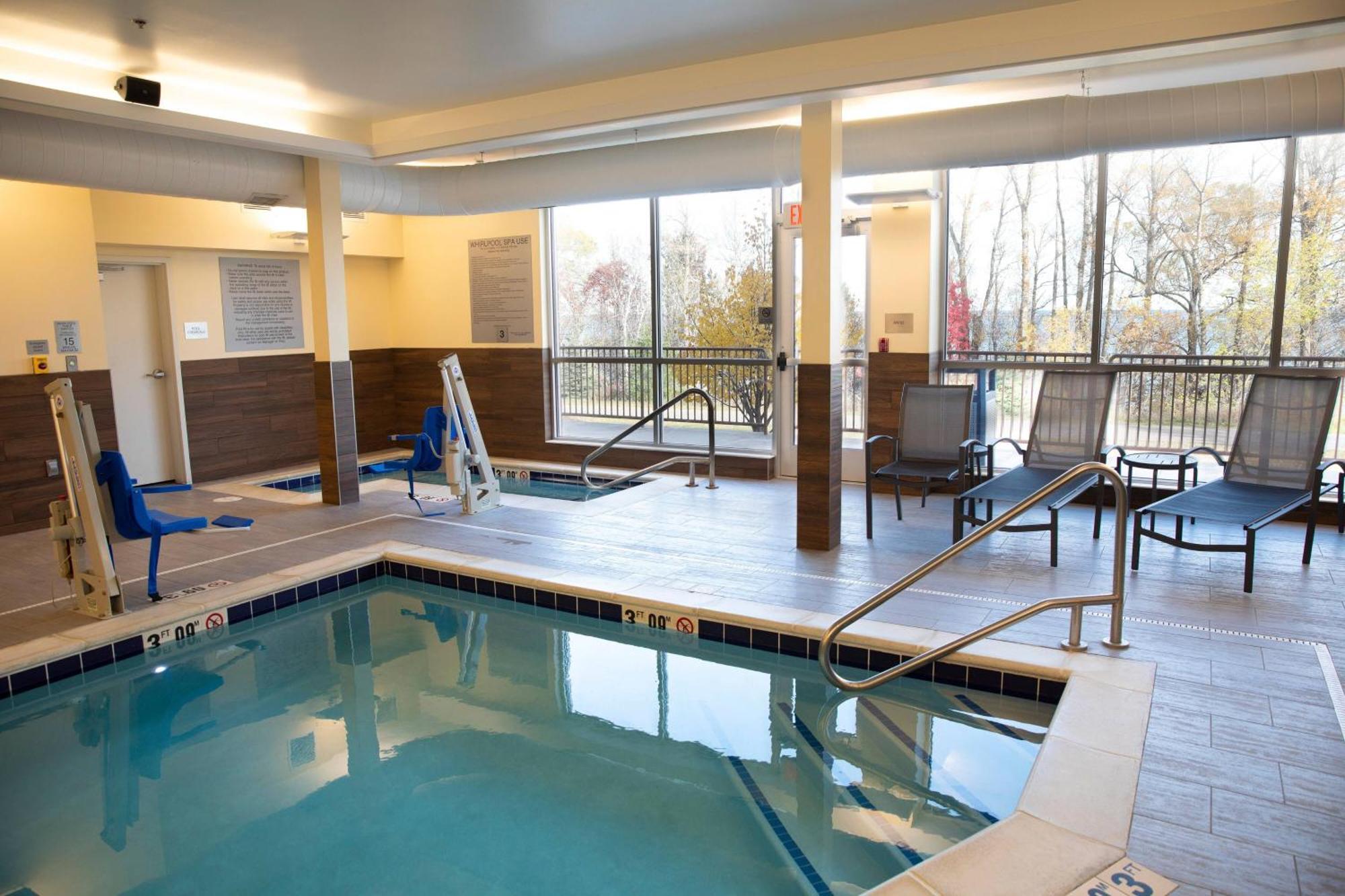 Fairfield Inn & Suites Marquette Ngoại thất bức ảnh